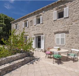 4 bedroom villa with pool in Lapad, Dubrovnik, sleeps 8